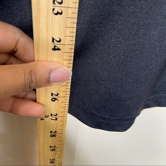 Ymla Womens Black Vneck Athletic Top Medium Gym Fitness Running Sweat Wicking - Picture 5 of 8